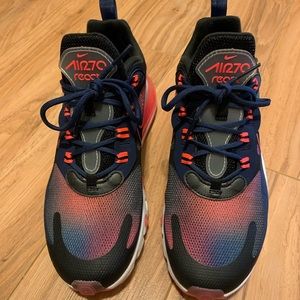 Women’s size 7 Nike Air270